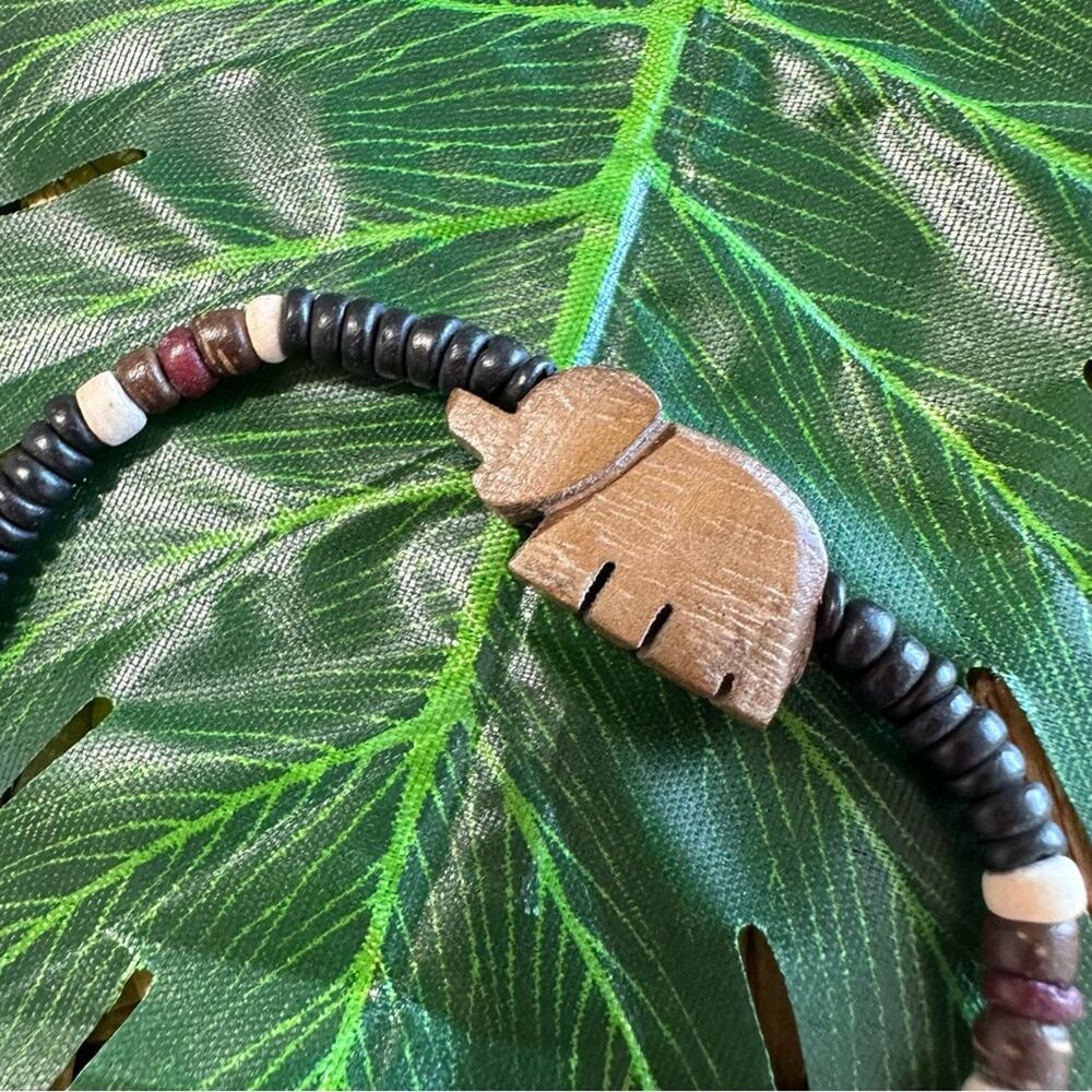 BOGO FREE DISNEY PARK WOODEN ELEPHANT NECKLACE BEADED
